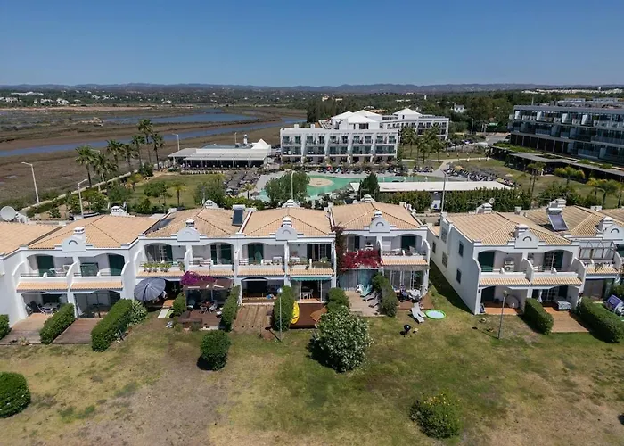 Сasa de vacaciones Nini Cabanas, Nature&sea *